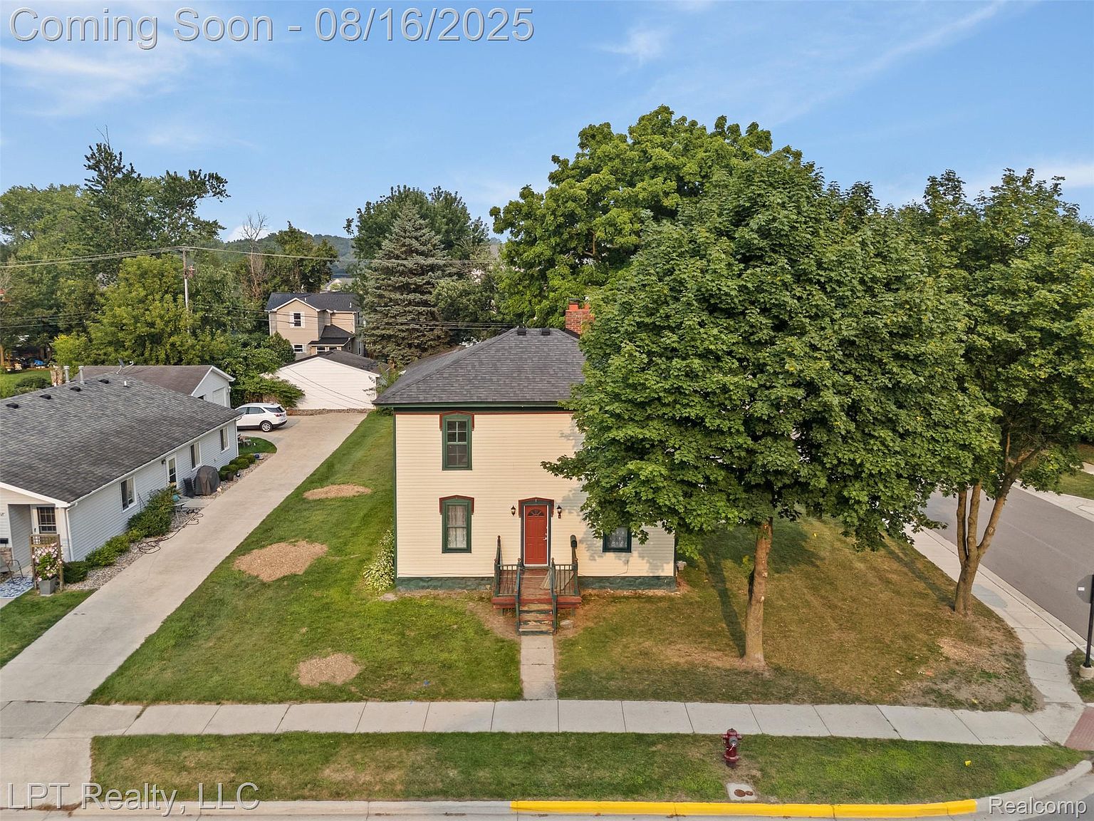 302 N 2nd St Brighton, MI 48116 - Thumbnail 2
