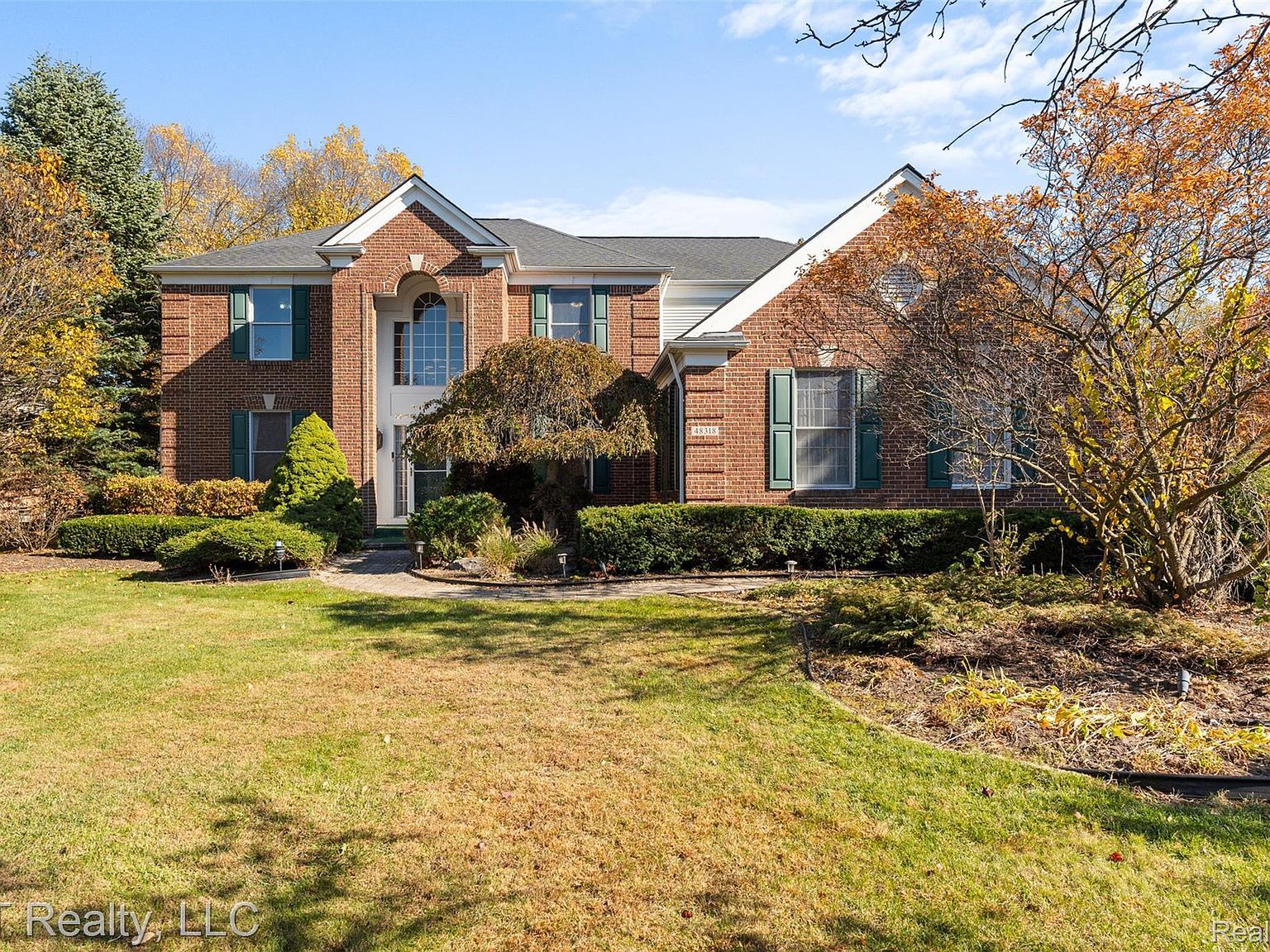 48318 Manhattan Cir Canton, MI 48188 - Thumbnail 2