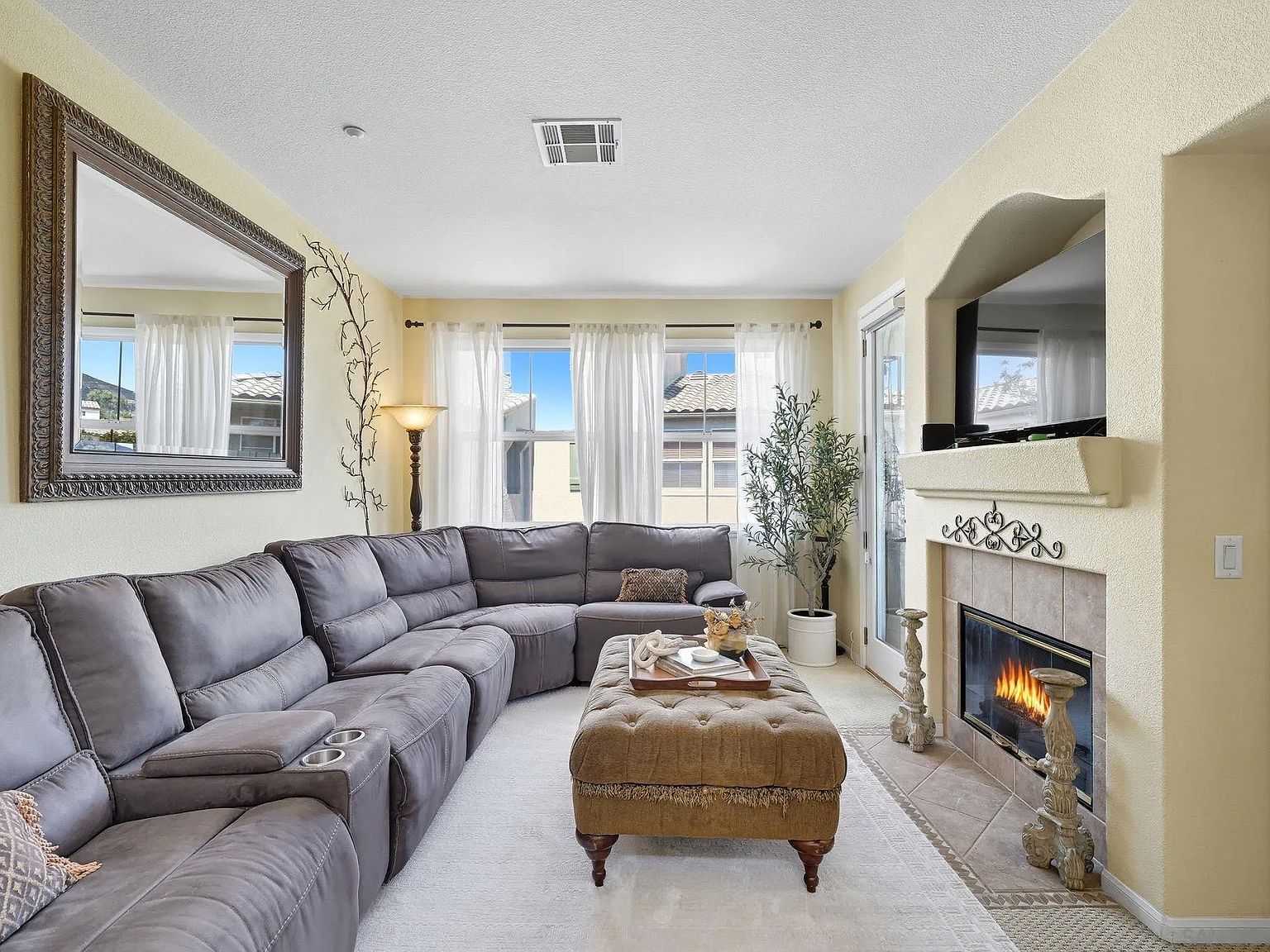 380 Callesita Mariola Chula Vista, CA 91914  | Condominium