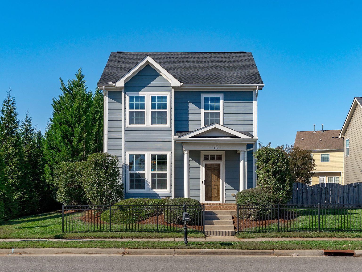 1432 Palace Garden Way Raleigh, NC 27603 - Thumbnail 2