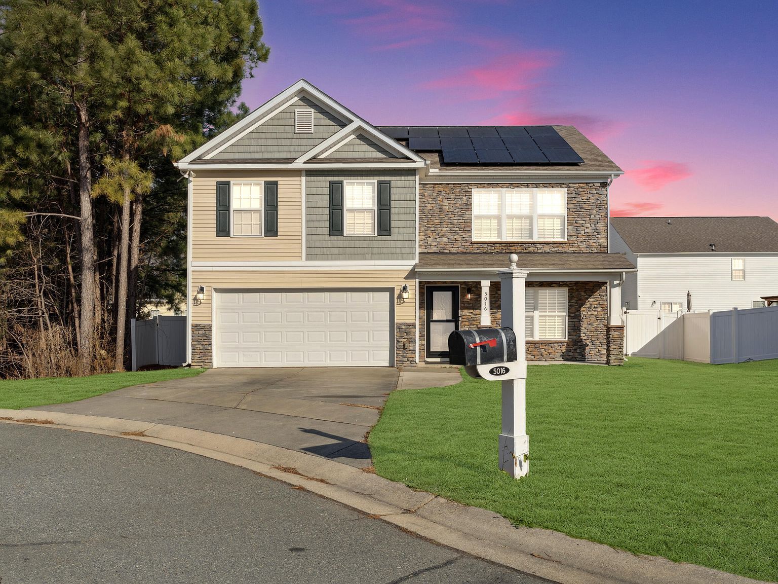 5016 Gailardia Dr Zebulon, NC 27597 - Thumbnail 2