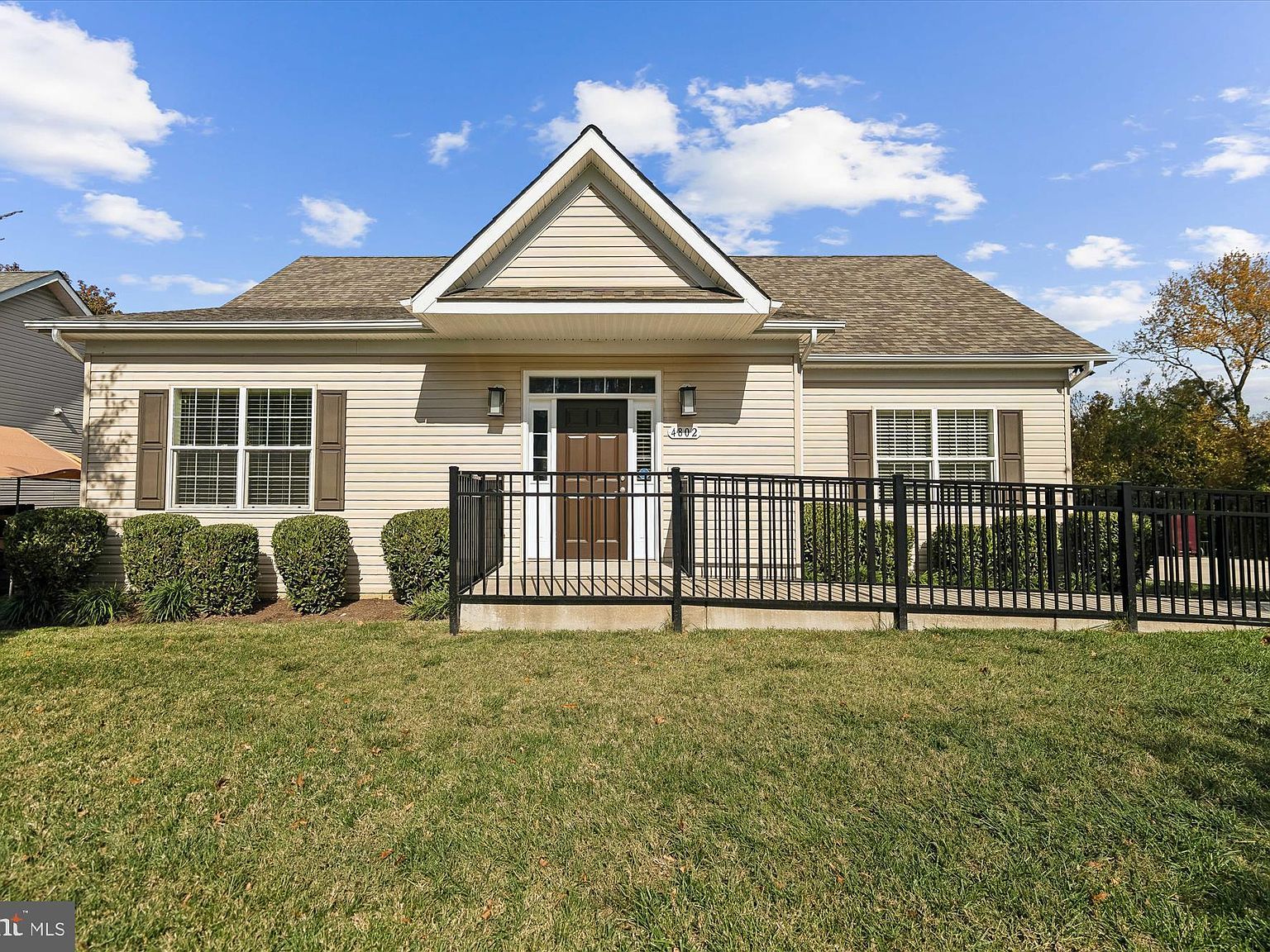 4802 Chief Chris Kyle Ct Riverdale, MD 20737 - Thumbnail 2