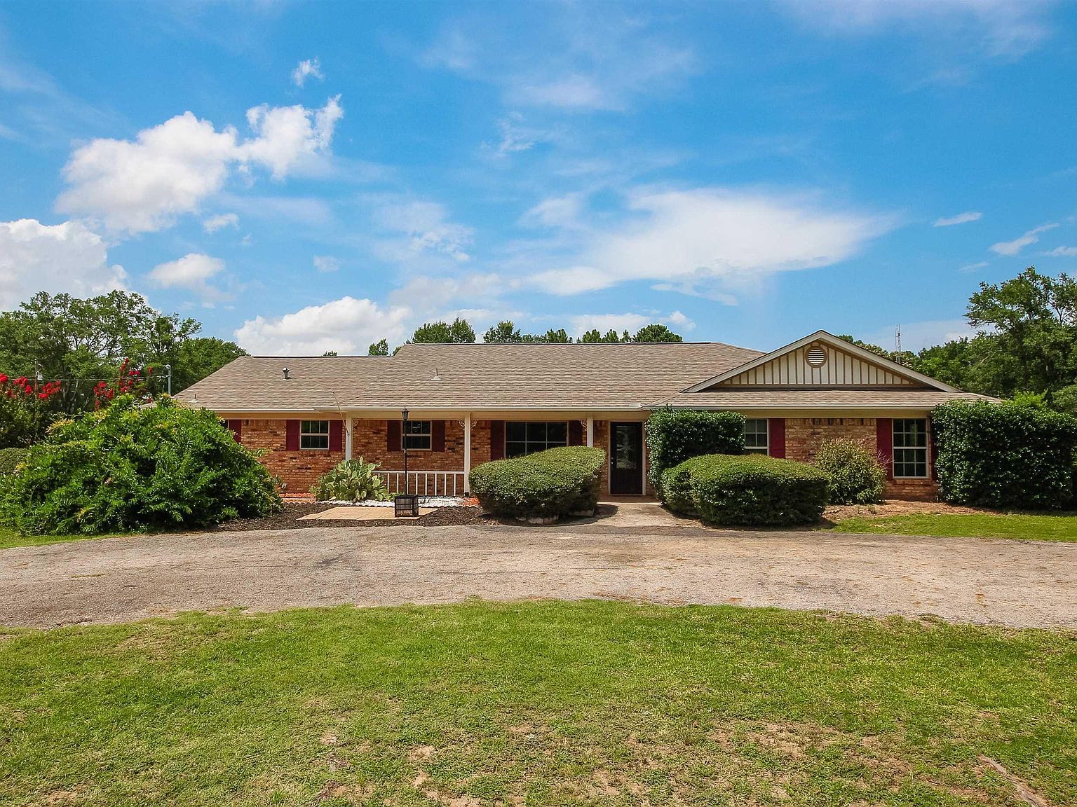 1302 Jeff Davis Dr Tyler, TX 75703 - Thumbnail 2