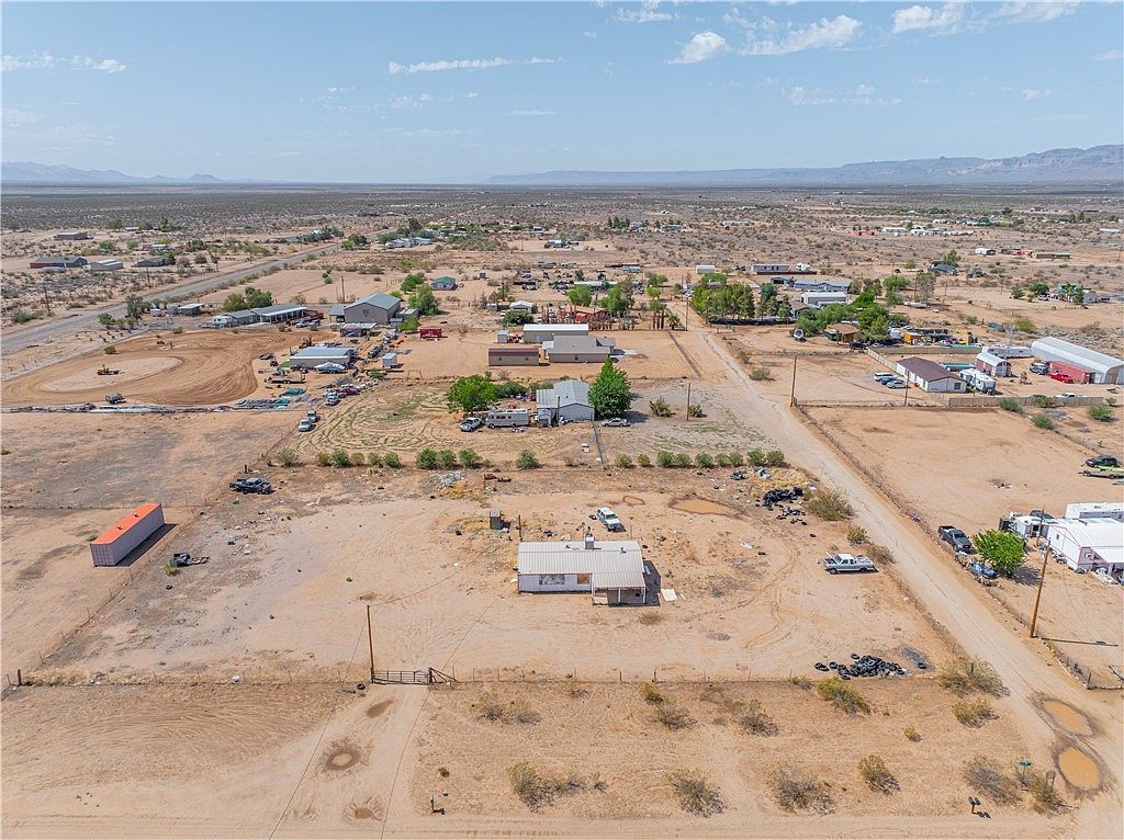 5546 W Diabase Dr Golden Valley, AZ 86413 - Thumbnail 2