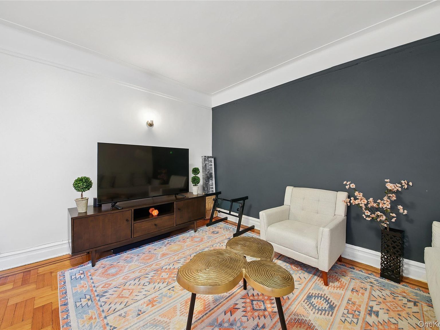 35-05 72nd St APT 3G Queens, NY 11372 - Thumbnail 2