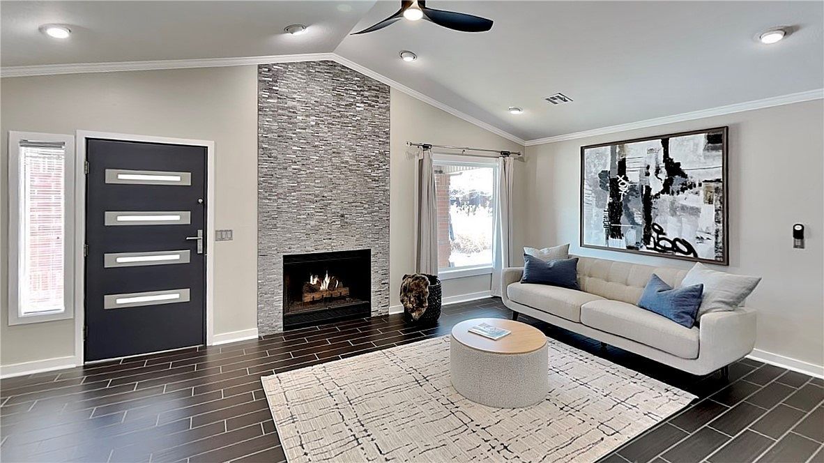 8 W Prairie Dunes Ct Rogers, AR 72758 - Thumbnail 2