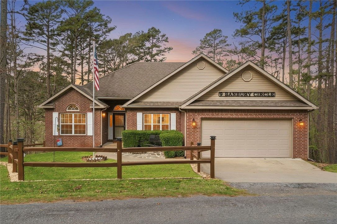 9 Banbury Cir Bella Vista, AR 72714  | Single Family