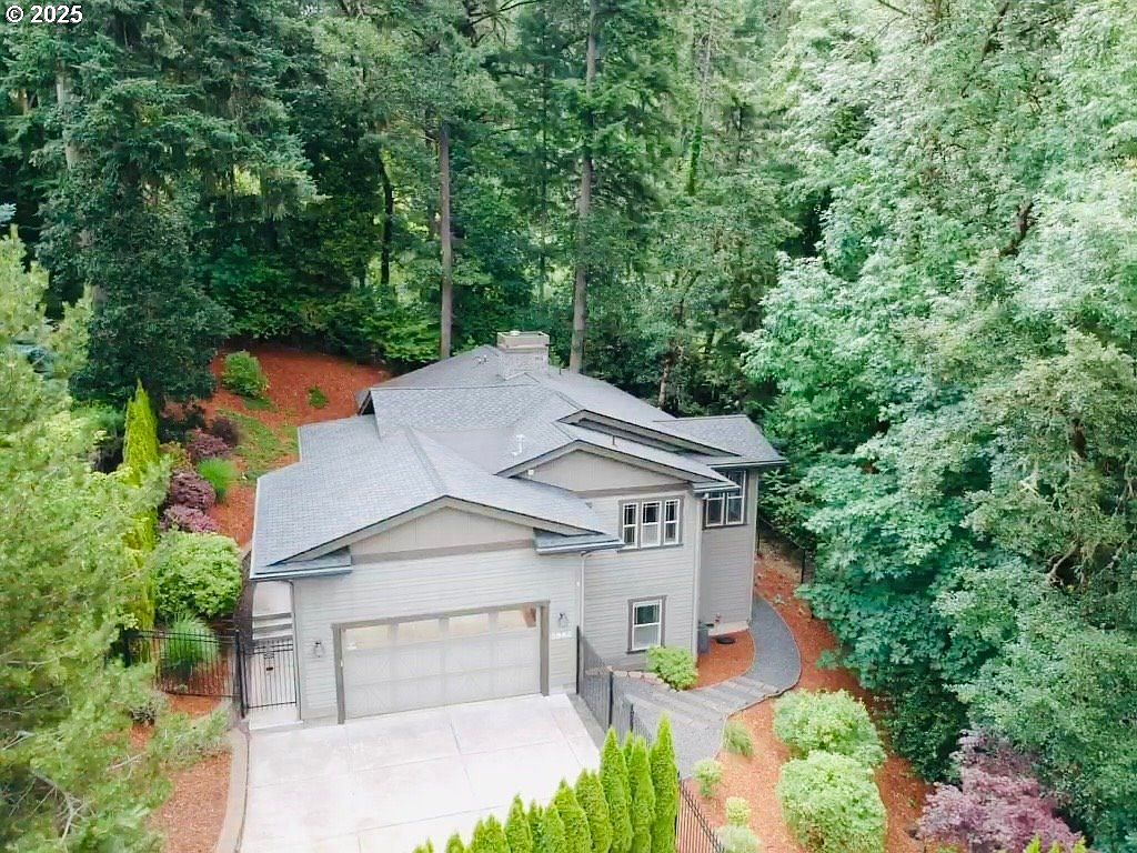 1862 E 43rd Ave Eugene, OR 97405 - Thumbnail 2