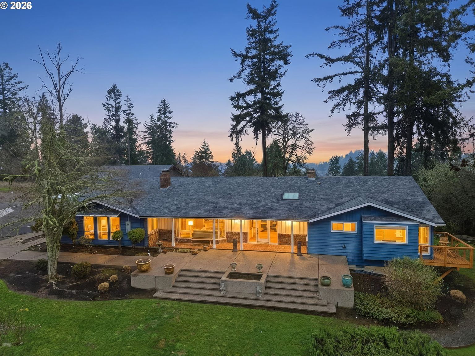 2693 Cupola Dr Eugene, OR 97403 - Thumbnail 2