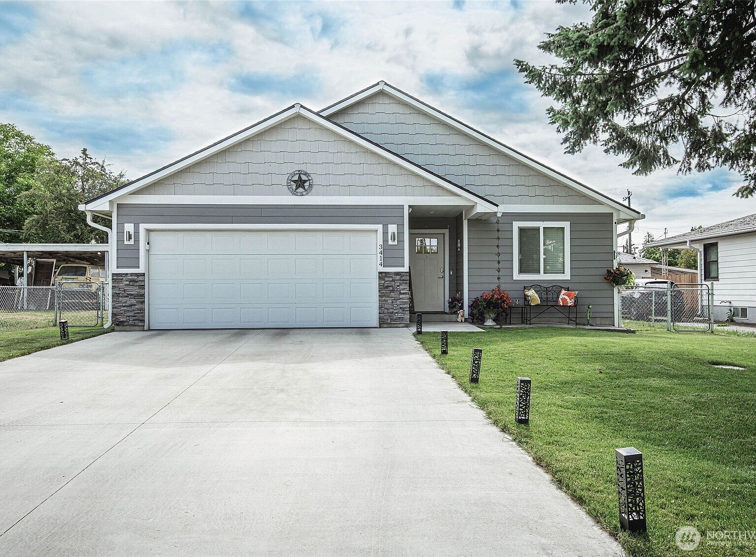 3414 N Lee St Spokane, WA 99207 - Thumbnail 2