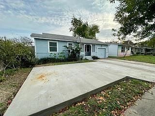 905 Anderson St Corpus Christi, TX 78411 - Thumbnail 2