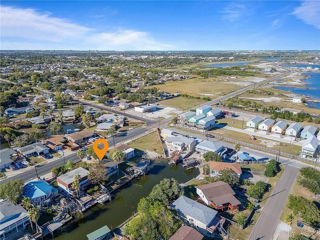 3117 Laguna Shores Rd Corpus Christi, TX 78418 - Thumbnail 2