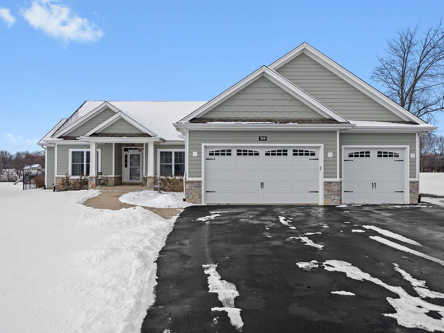 5119 Autumn Way Johnsburg, IL 60051 - Thumbnail 2