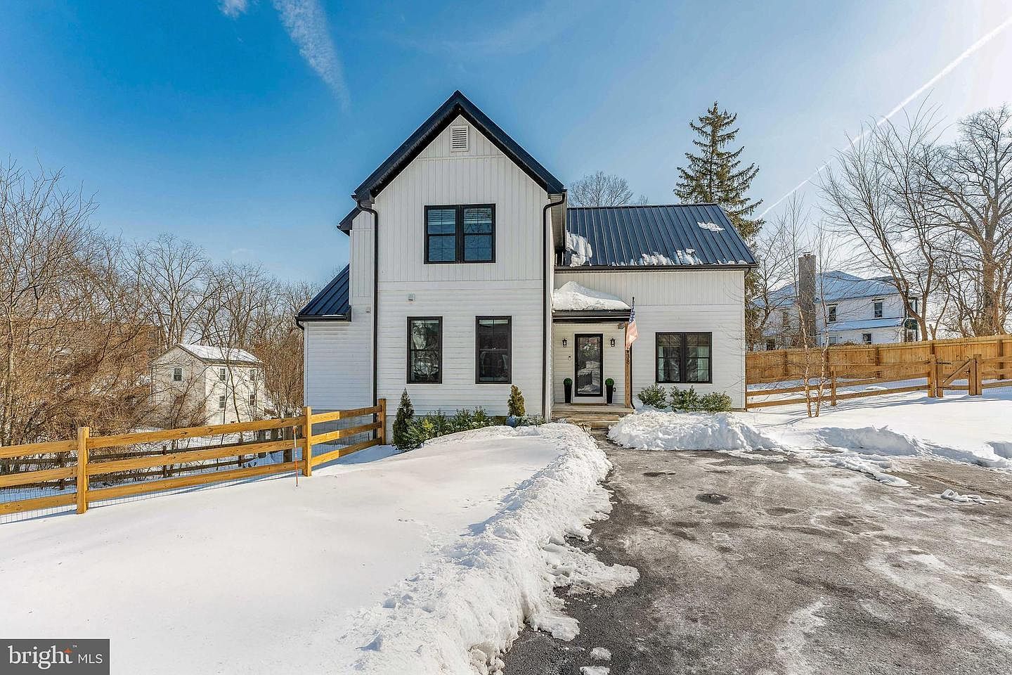 38 E 5th Ave Collegeville, PA 19426 - Thumbnail 2