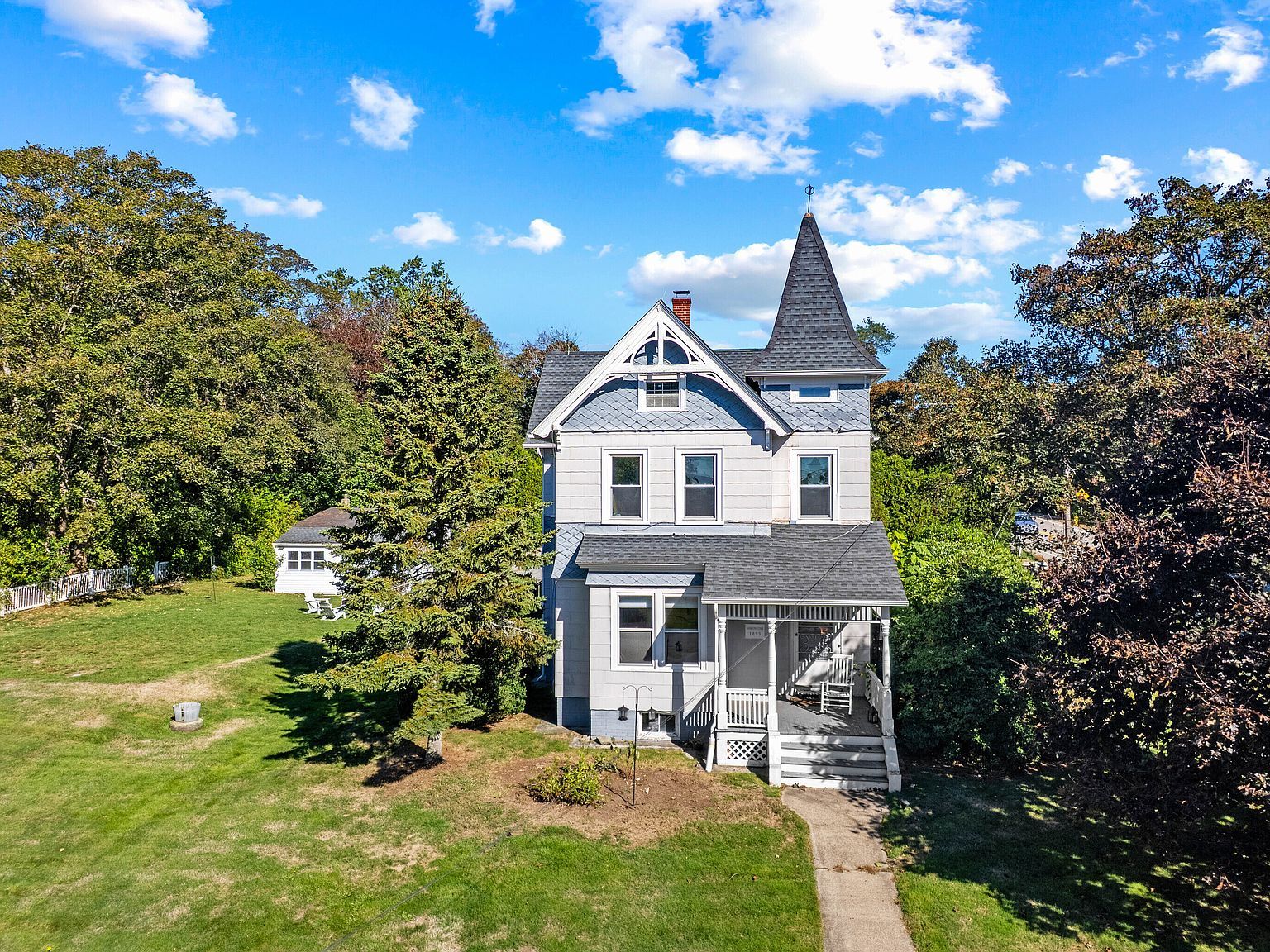 16 Prospect Hill Rd Groton, CT 06340 - Thumbnail 2