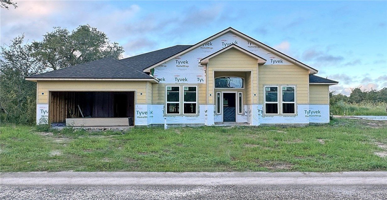 107 Elmo Brundrett Dr Rockport, TX 78382 - Thumbnail 2