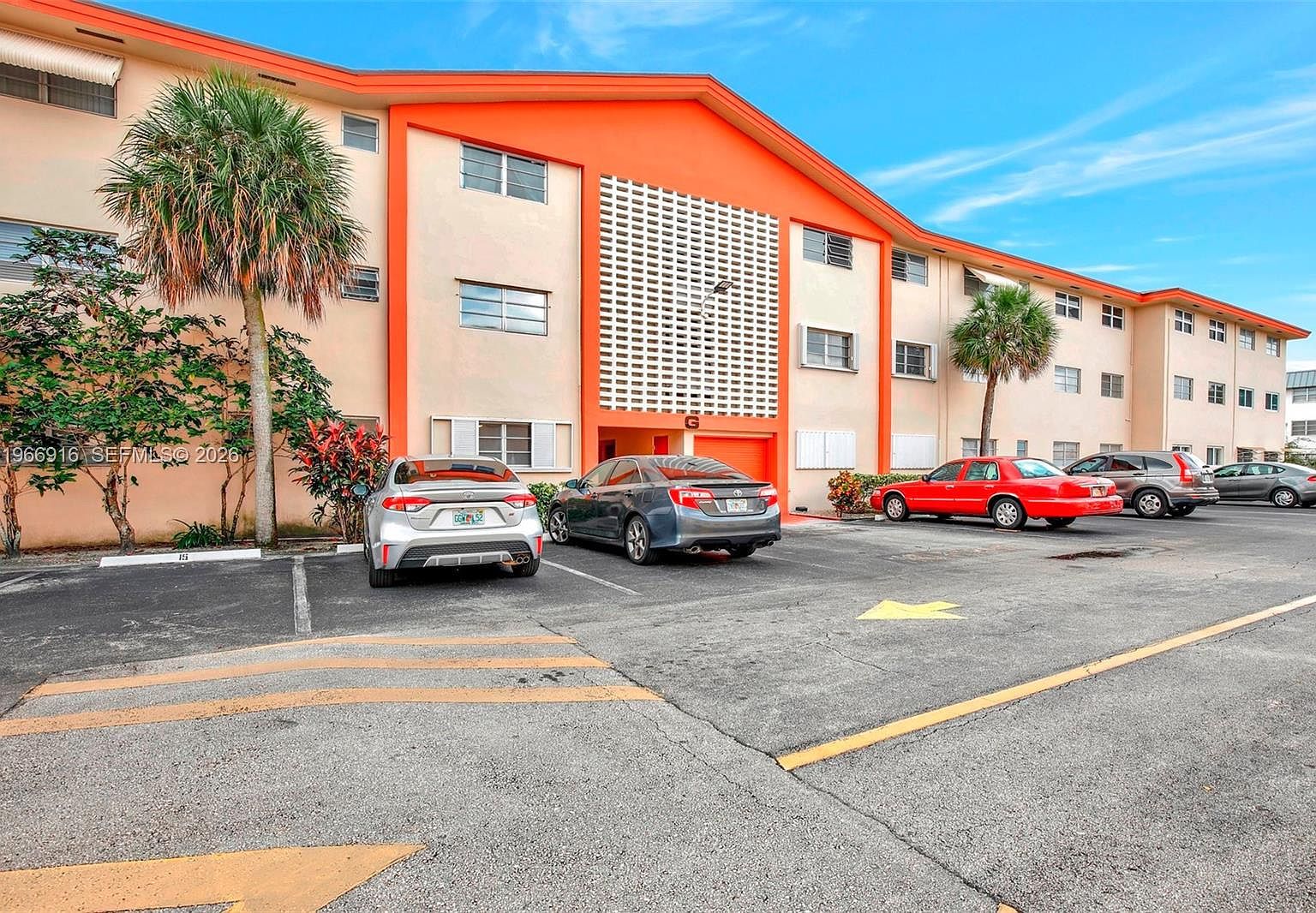 5300 Washington St APT G127 Hollywood, FL 33021 - Thumbnail 2