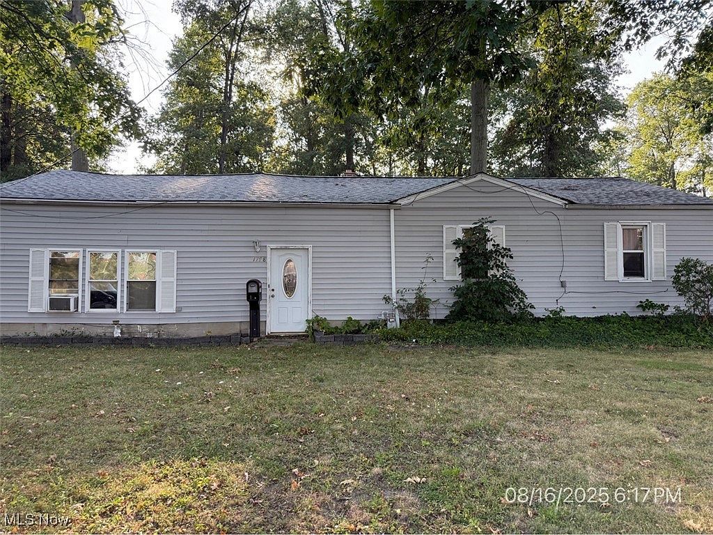 1798 E 337th St Eastlake, OH 44095 - Thumbnail 2