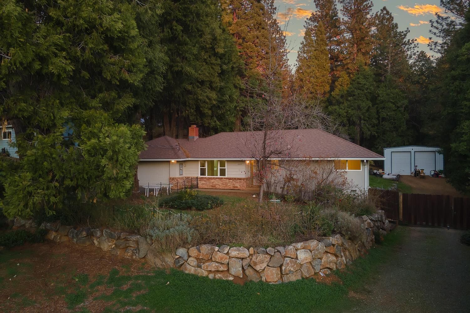 2893 Prouty Ln Camino, CA 95709 - Thumbnail 2