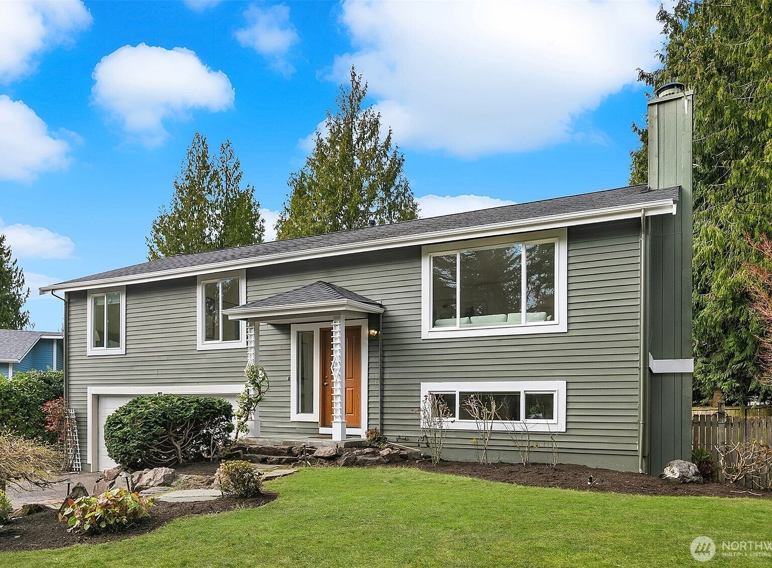 11134 127th Pl NE Kirkland, WA 98033  | Single Family