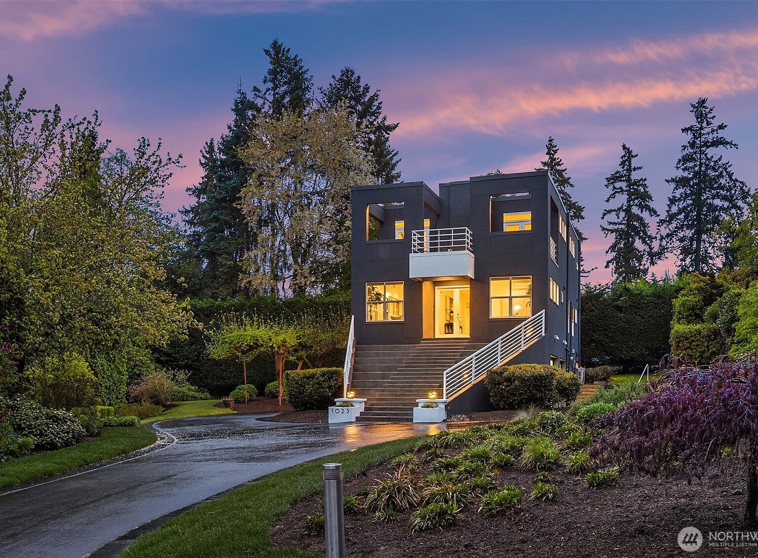 1023 14th Pl W Kirkland, WA 98033  | Single Family