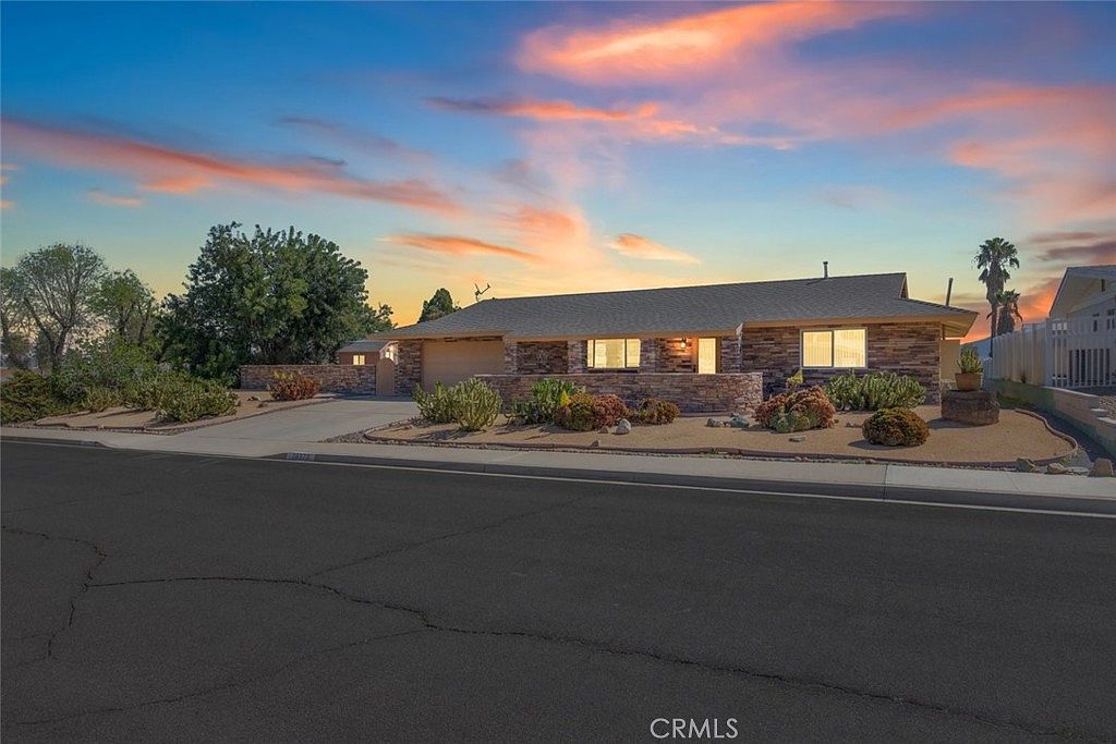 28370 Portsmouth Dr Sun City, CA 92586 - Thumbnail 2