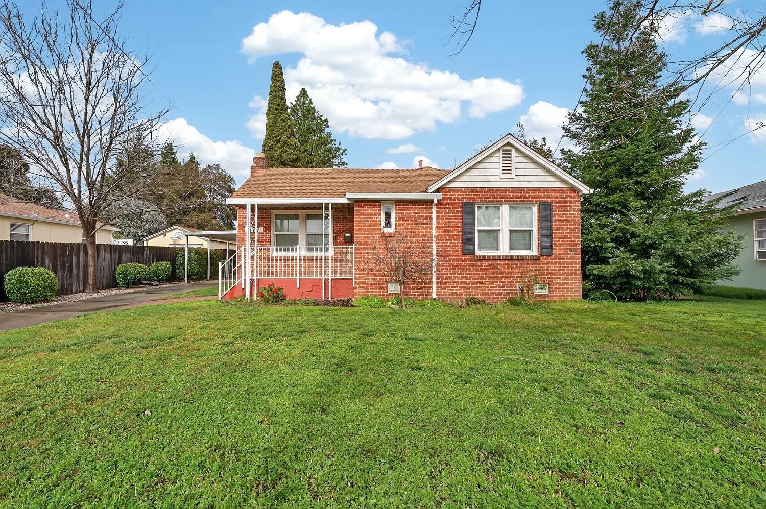 877 Taber Ave Yuba City, CA 95991 - Thumbnail 2