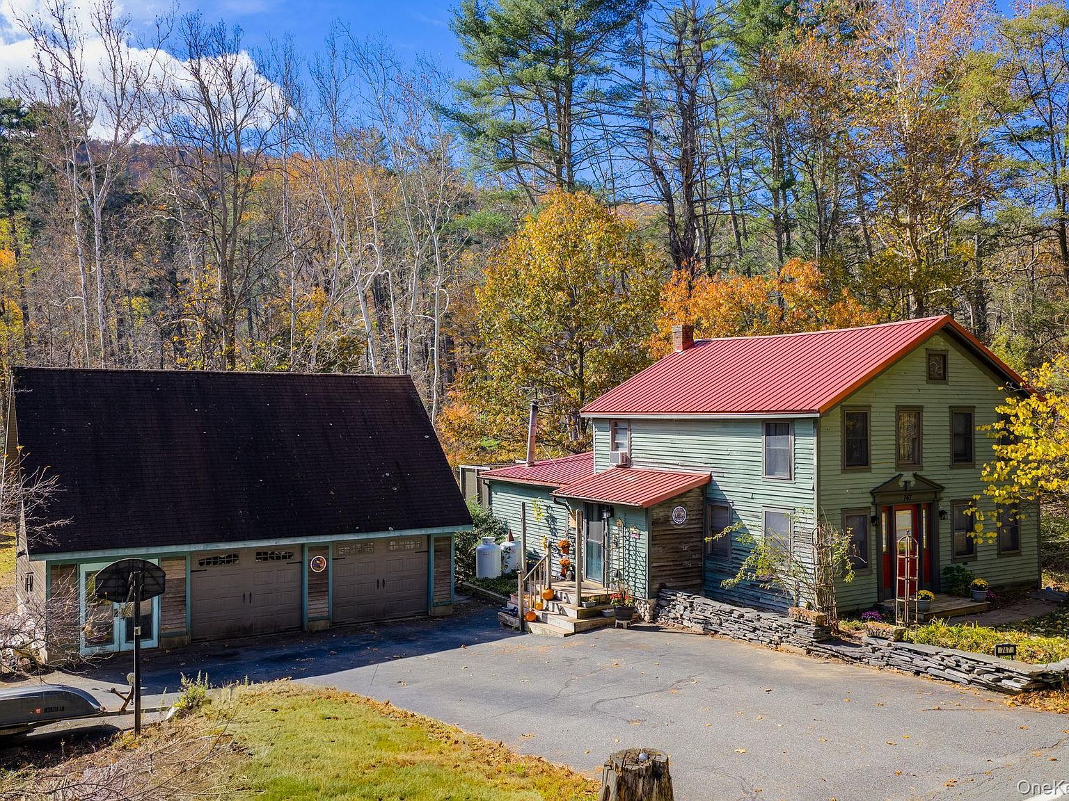 747 Oakland Valley Rd Cuddebackville, NY 12729 - Thumbnail 2