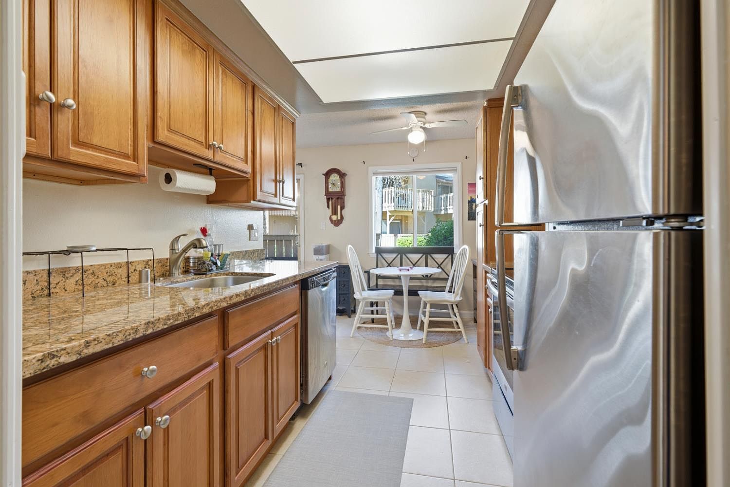 328 Northbank Ct APT 79 Stockton, CA 95207 - Thumbnail 2