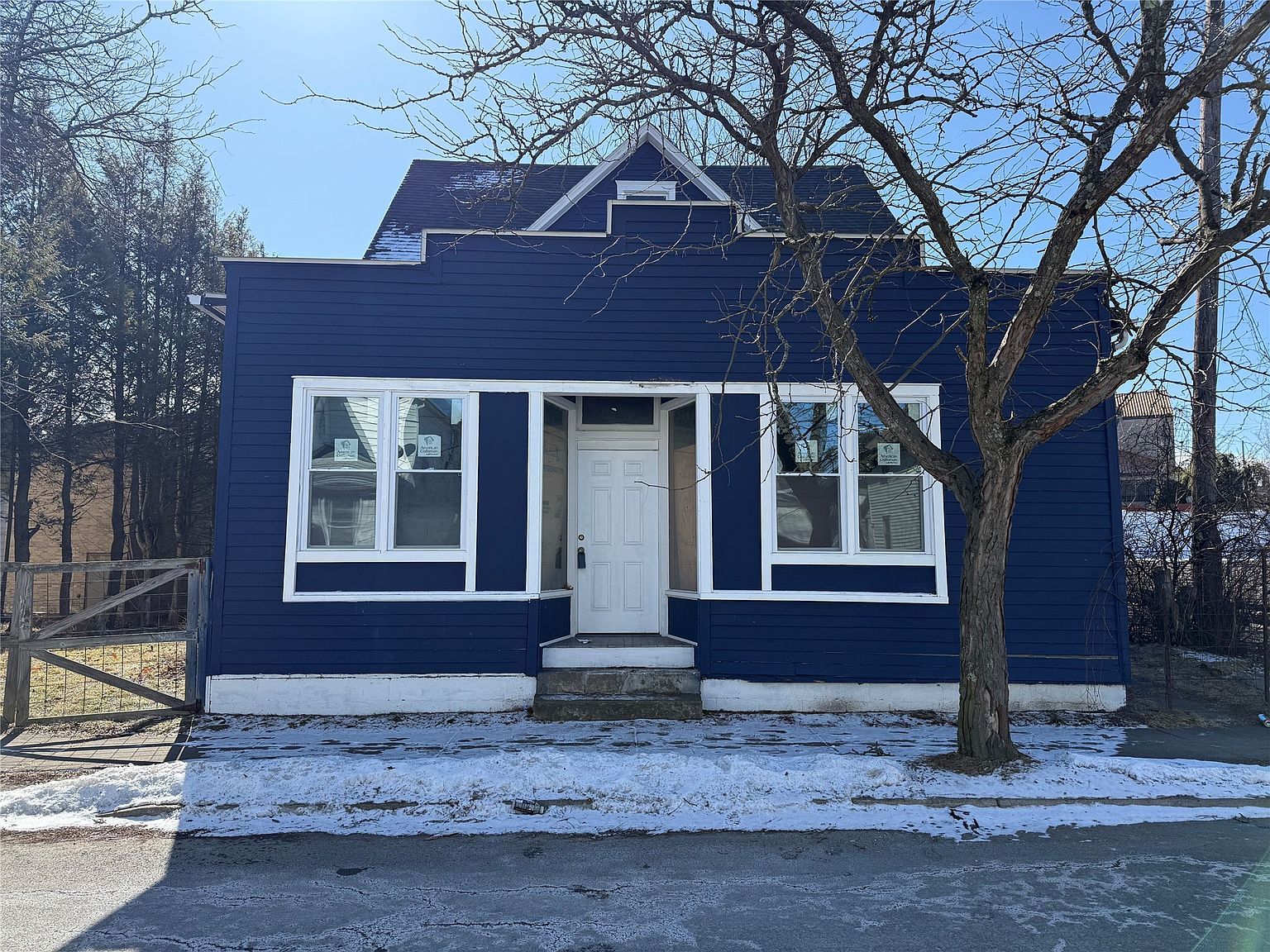 16 Hazel St Binghamton, NY 13905 - Thumbnail 2