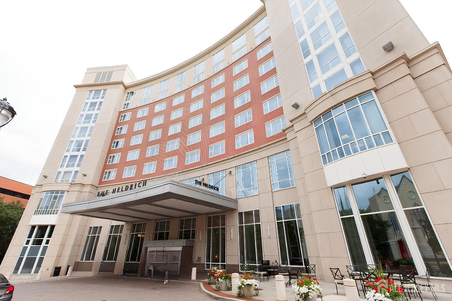 20 Livingston Ave Unit 903 New Brunswick, NJ 08901  | Condominium