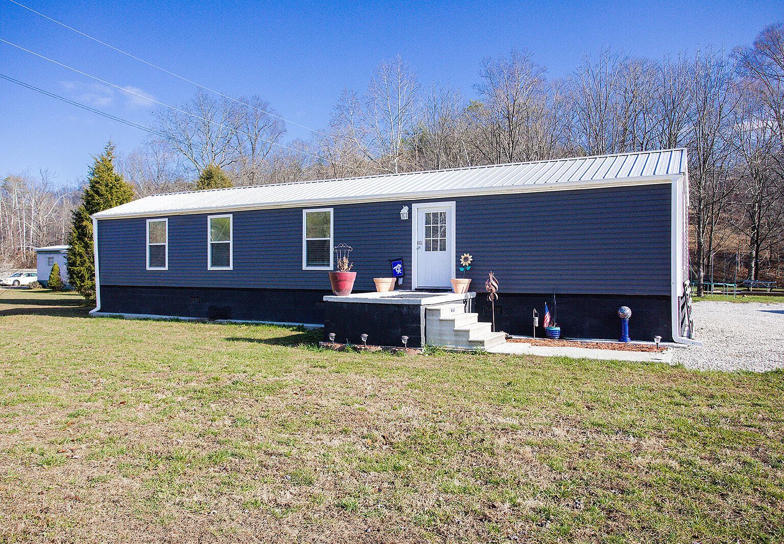 209 Brandy Ln Stanton, KY 40380 - Thumbnail 2