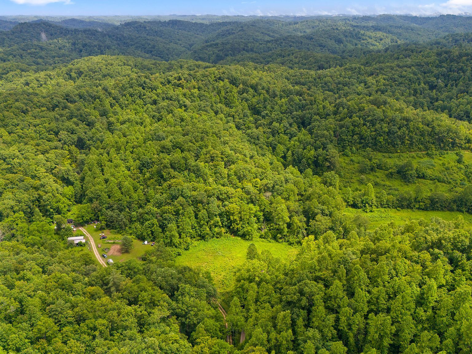 1235 Greenbrier Branch Rd Campton, KY 41301 - Thumbnail 2