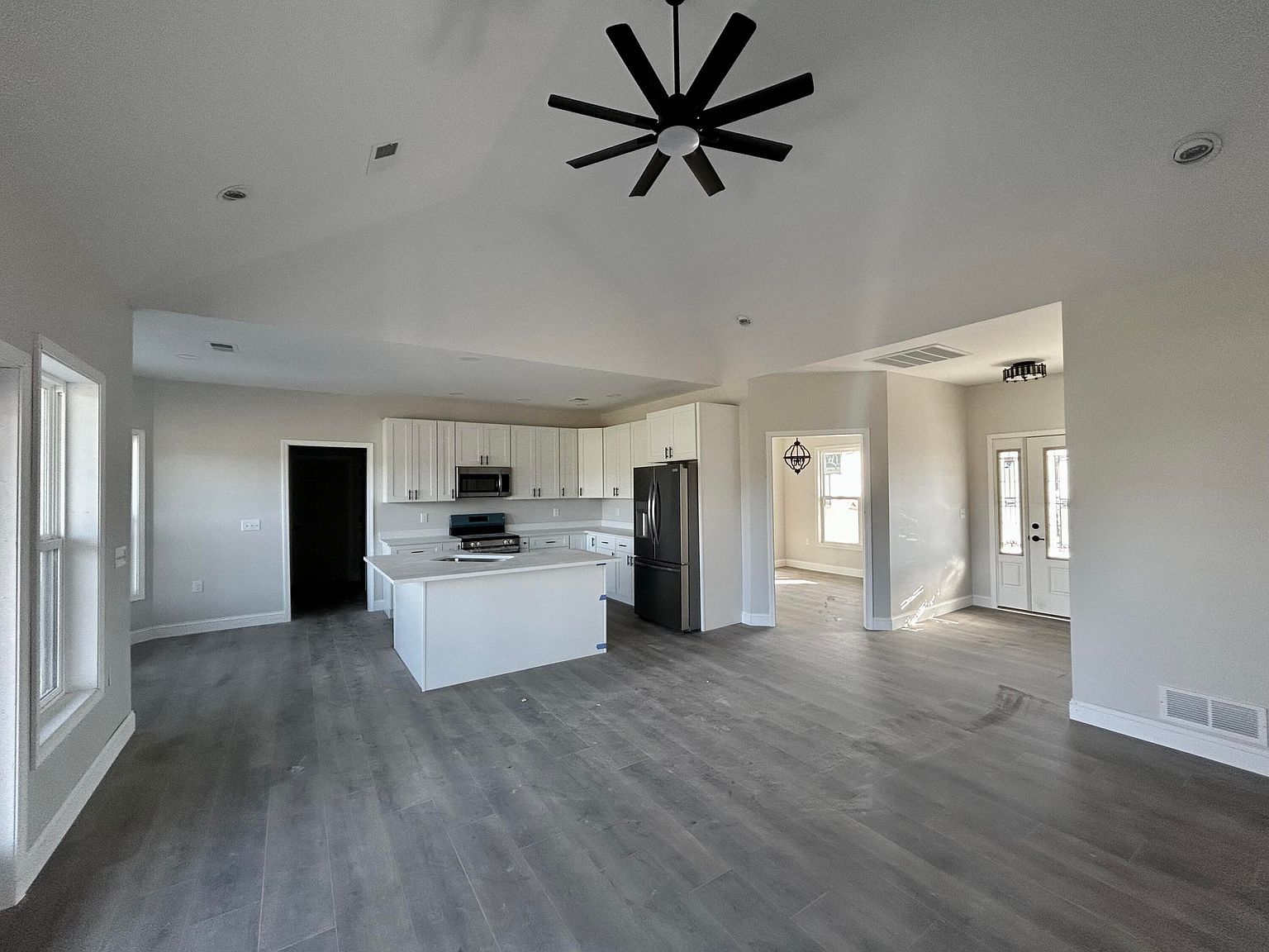 102 Stonegate Dr Danville, KY 40422 - Thumbnail 2