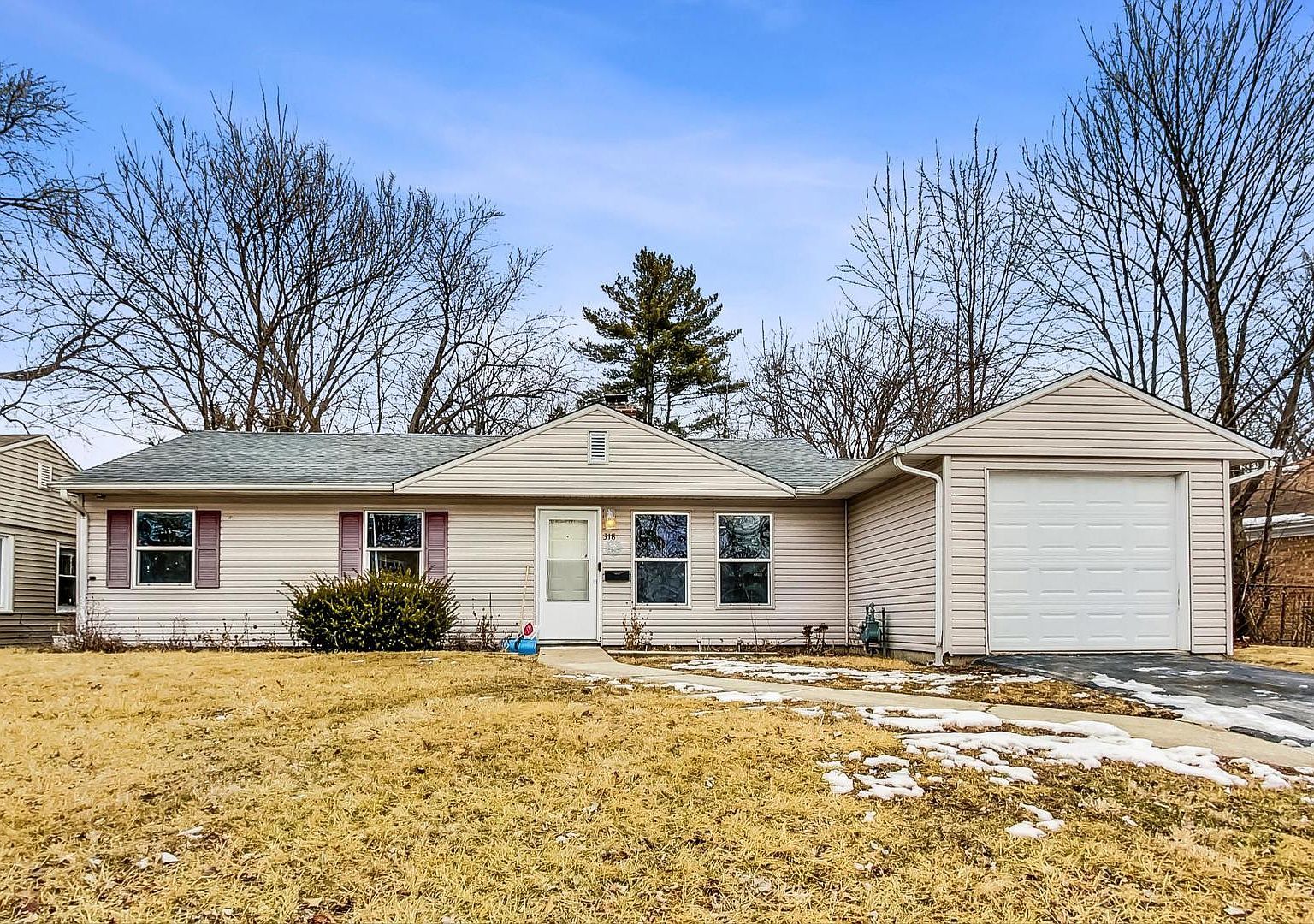 318 Marquette St Park Forest, IL 60466 - Thumbnail 2