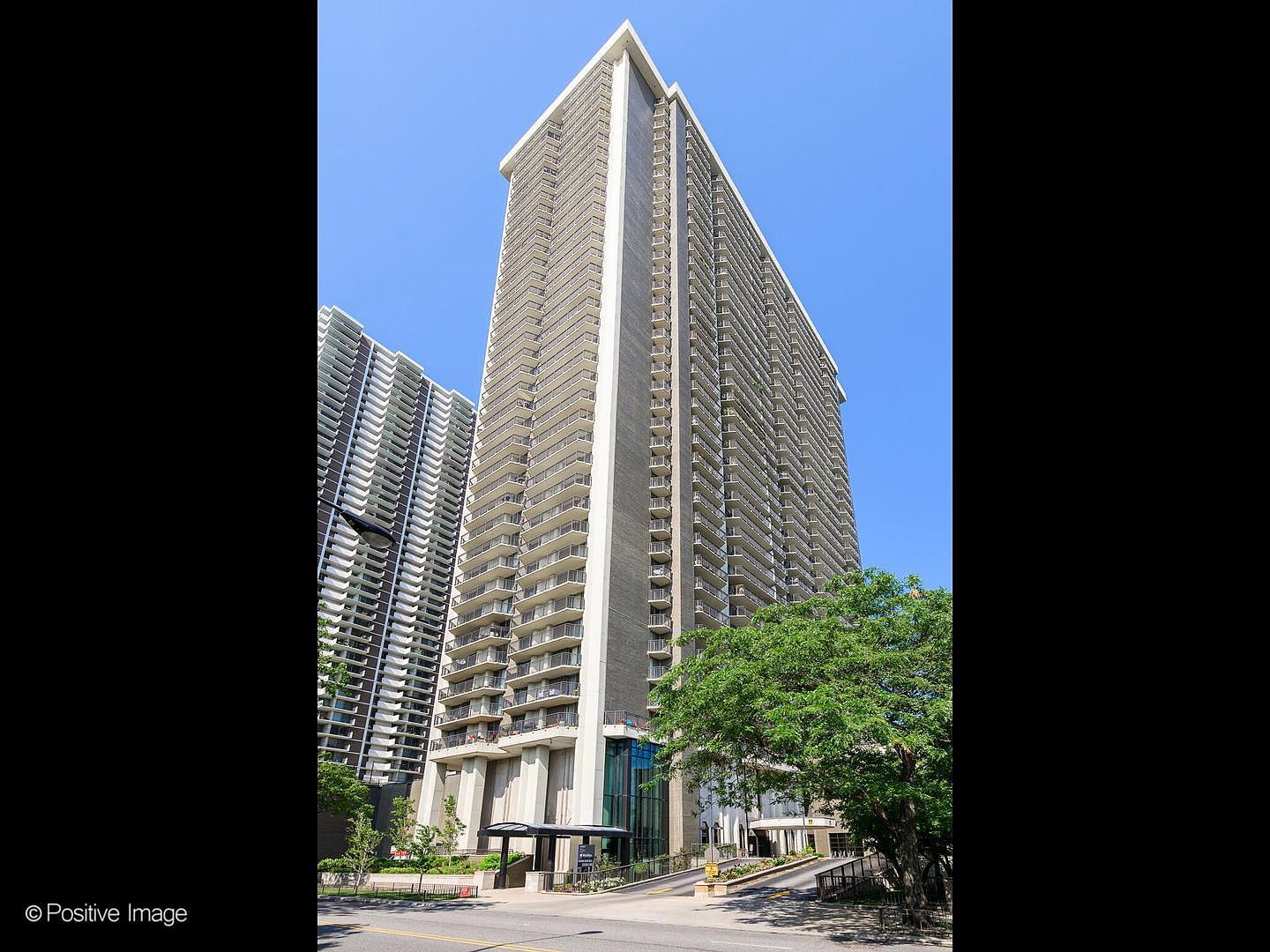 6007 N Sheridan Rd APT 17G Chicago, IL 60660  | Condominium