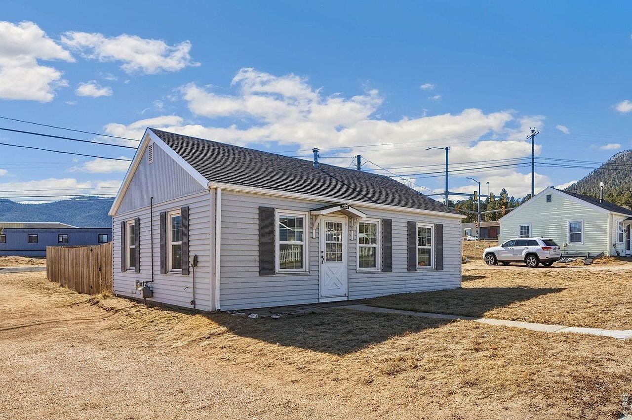 344 4th St Estes Park, CO 80517 - Thumbnail 2