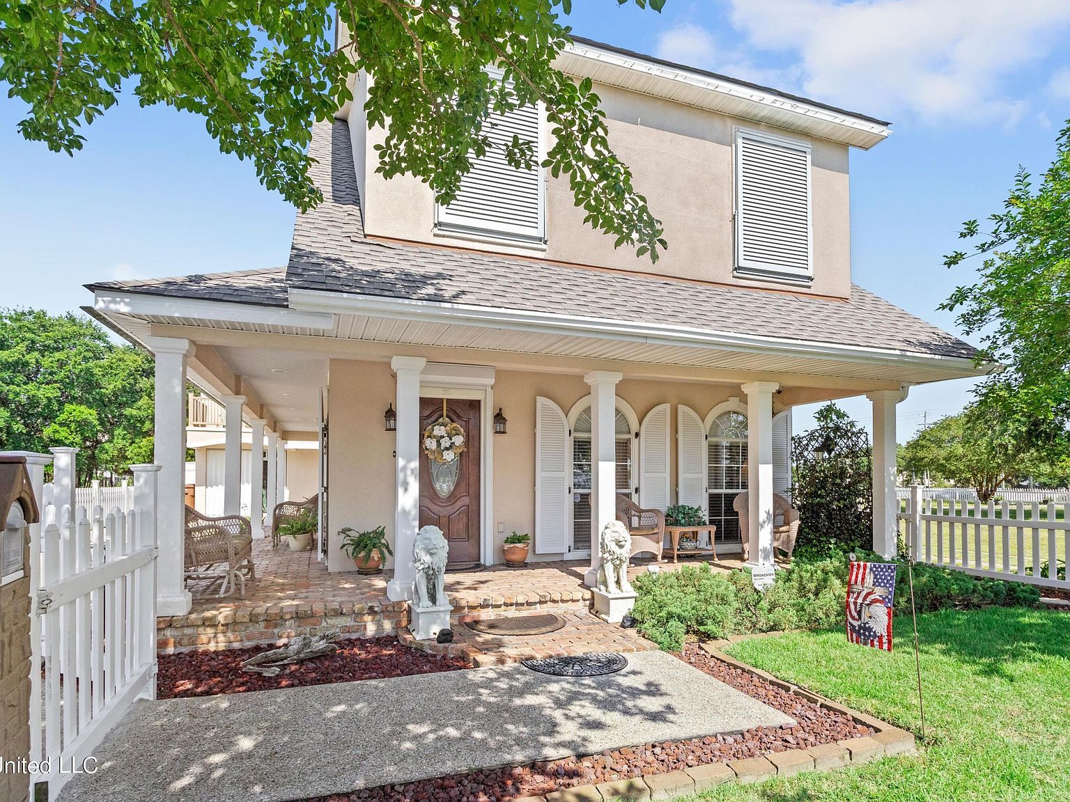 133 Myrtle St Biloxi, MS 39530 - Thumbnail 2