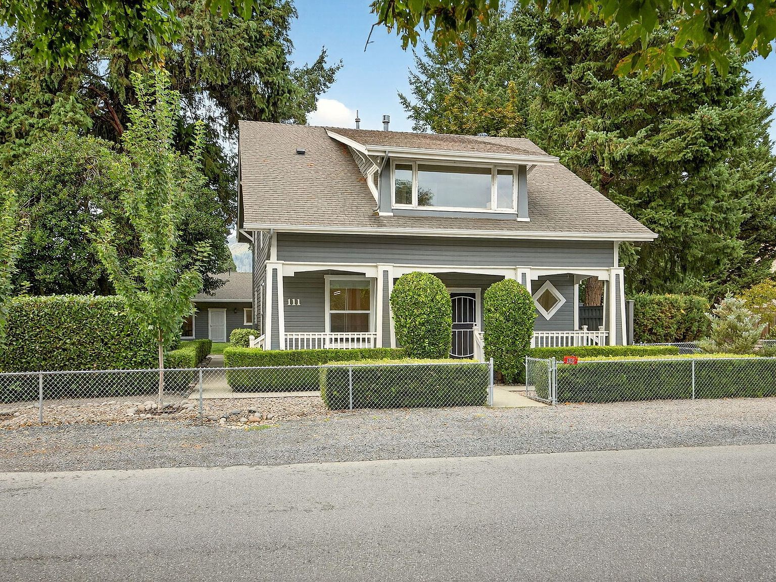 111 Cedar St Rogue River, OR 97537 - Thumbnail 2