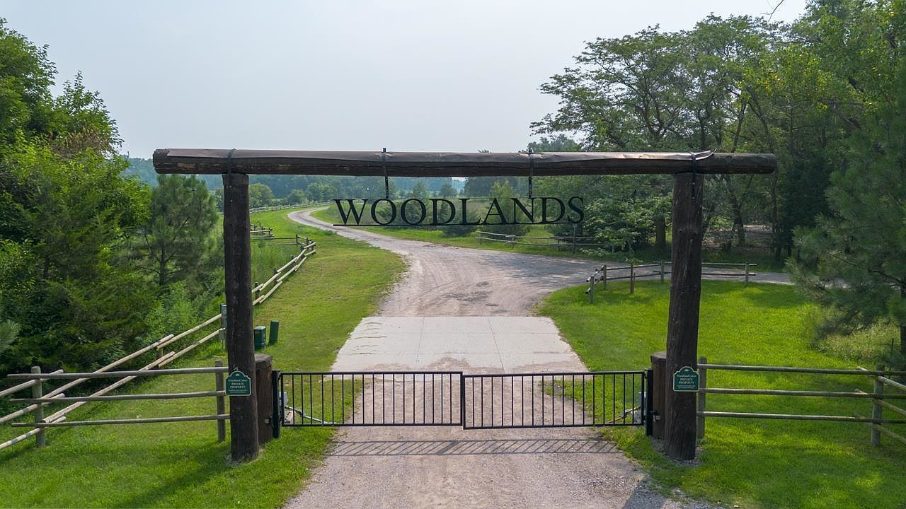 260 S Woodland Ct Fremont, NE 68025 - Thumbnail 2