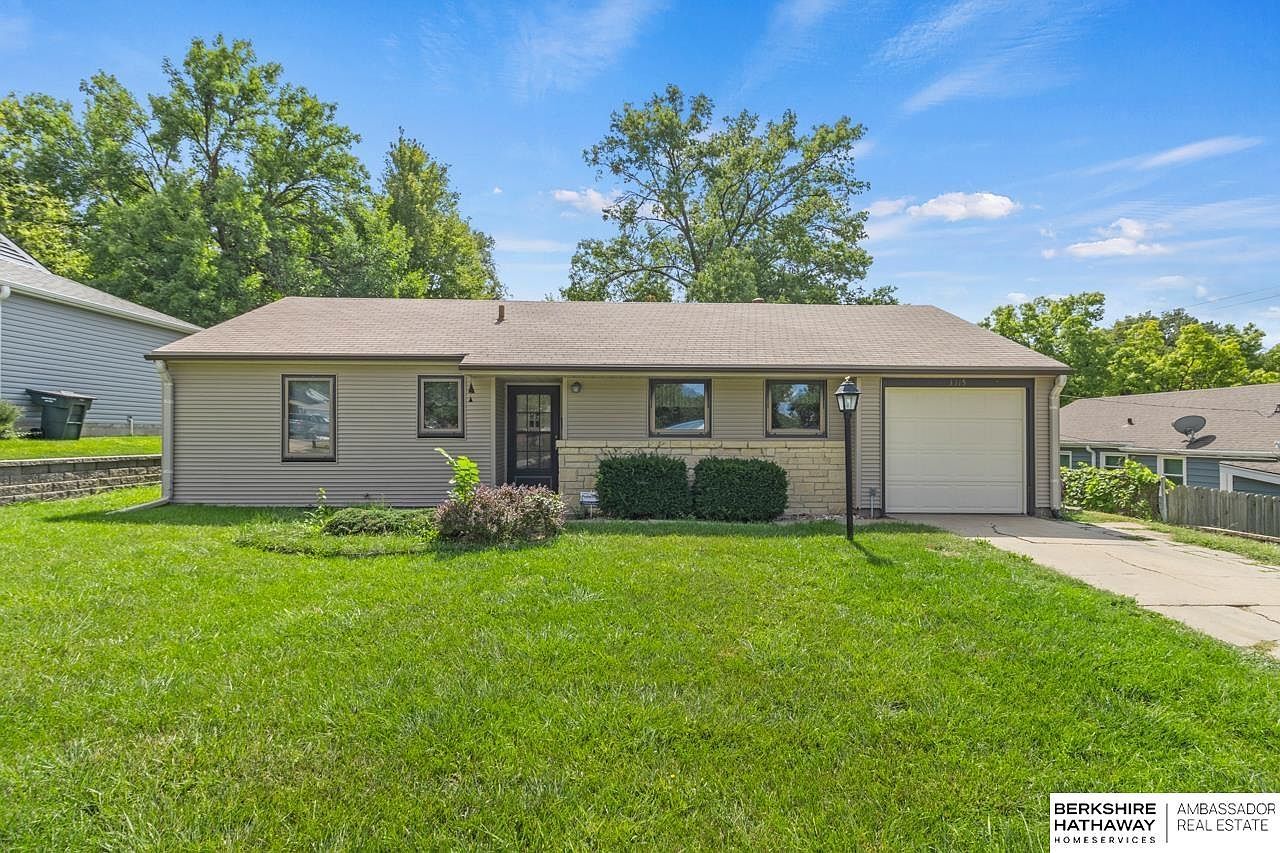 3315 Van Dorn St Lincoln, NE 68506 - Thumbnail 2