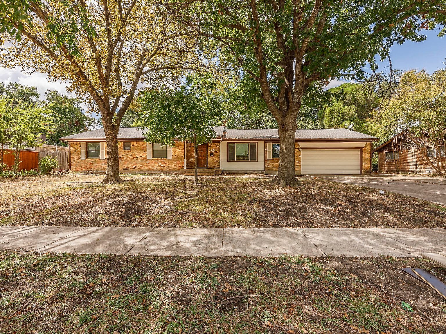 310 S Grove Rd Richardson, TX 75081, 75081