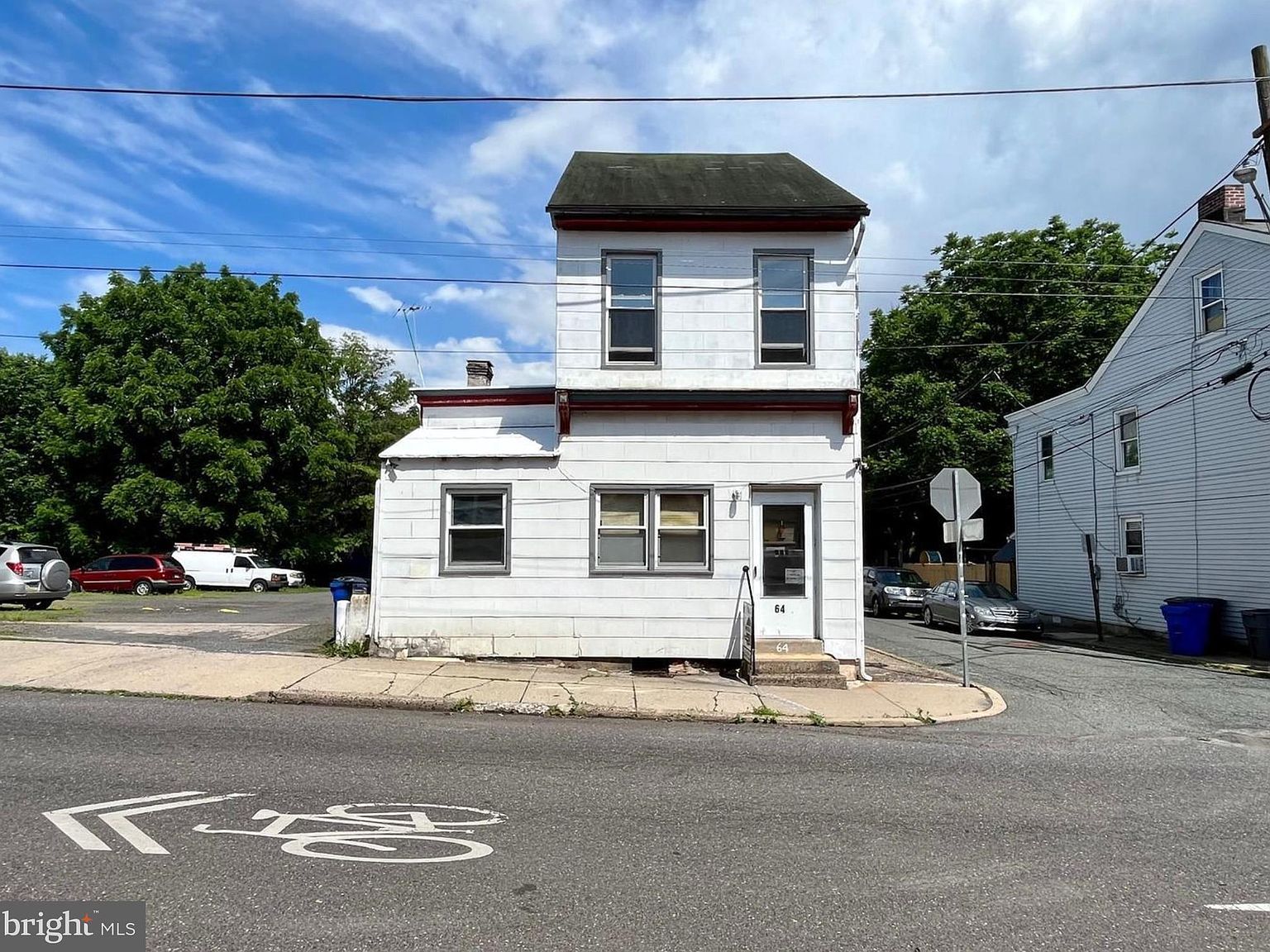 64 S Evans St Pottstown, PA 19464 - Thumbnail 2