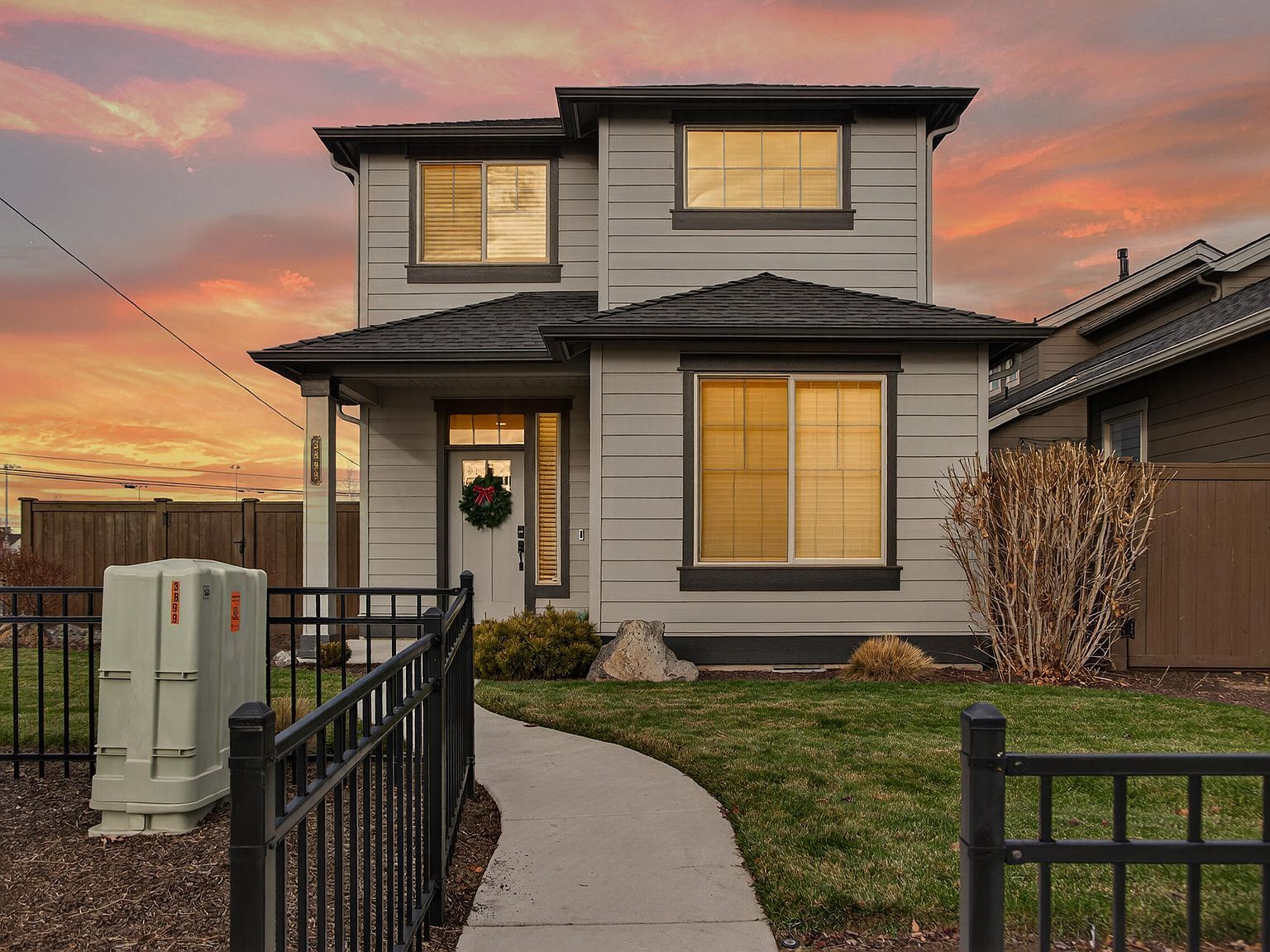 3899 SW Coyote Pl Redmond, OR 97756 - Thumbnail 2