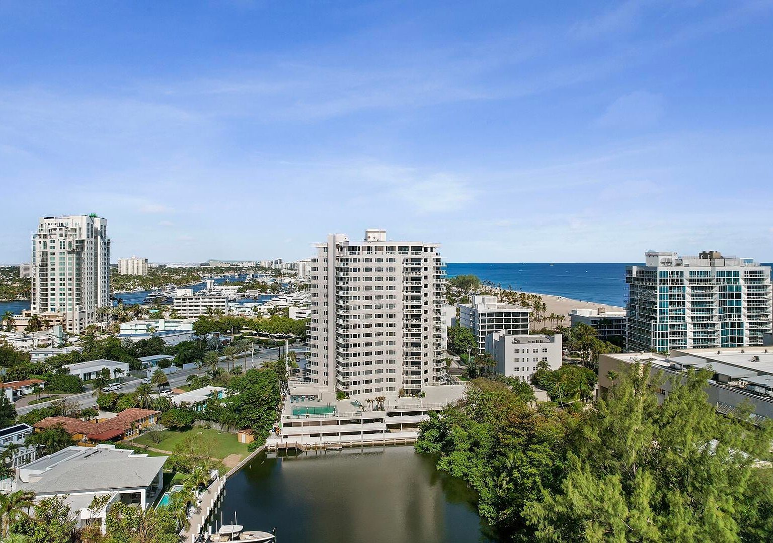 3000 Holiday Dr APT 306 Fort Lauderdale, FL 33316 - Thumbnail 2