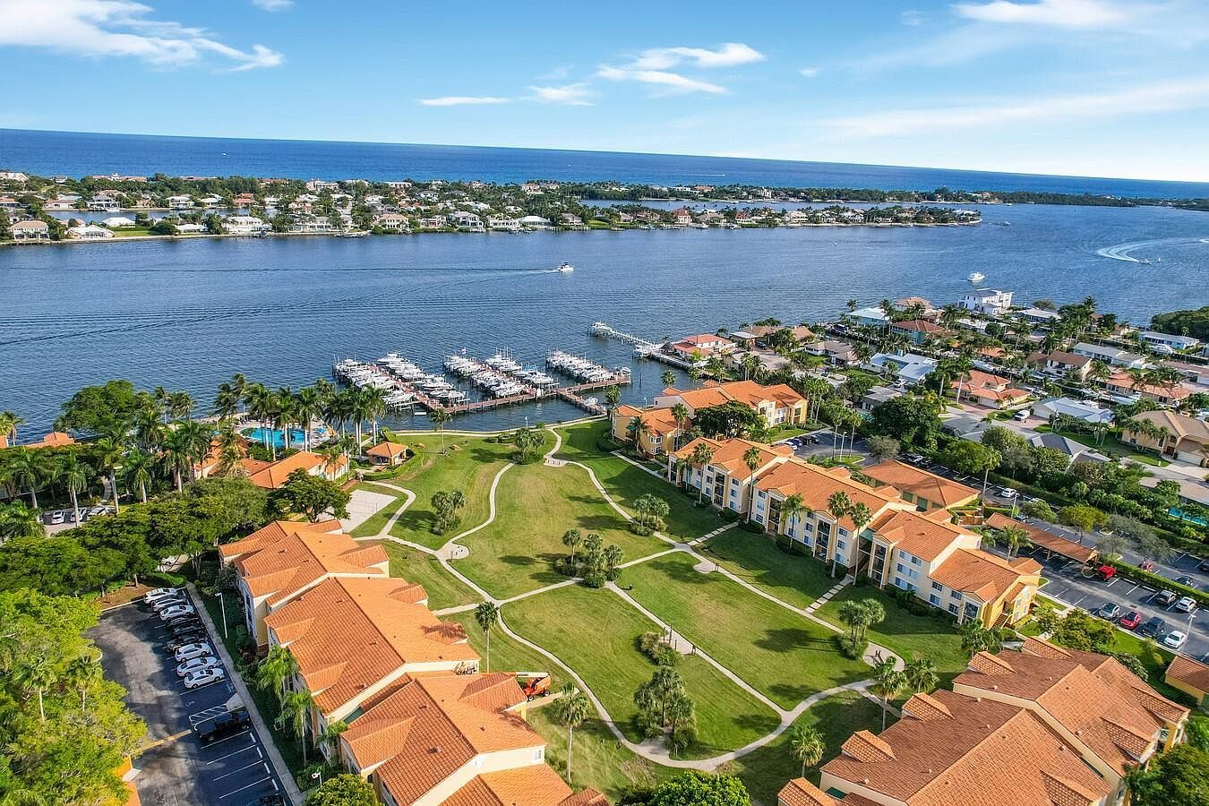 140 Yacht Club Way APT 109 Hypoluxo, FL 33462 - Thumbnail 2