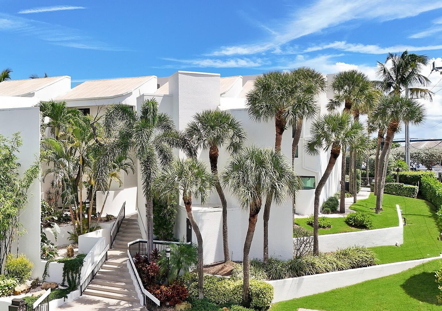 800 N Ocean Blvd #4 Delray Beach, FL 33483 - Thumbnail 2