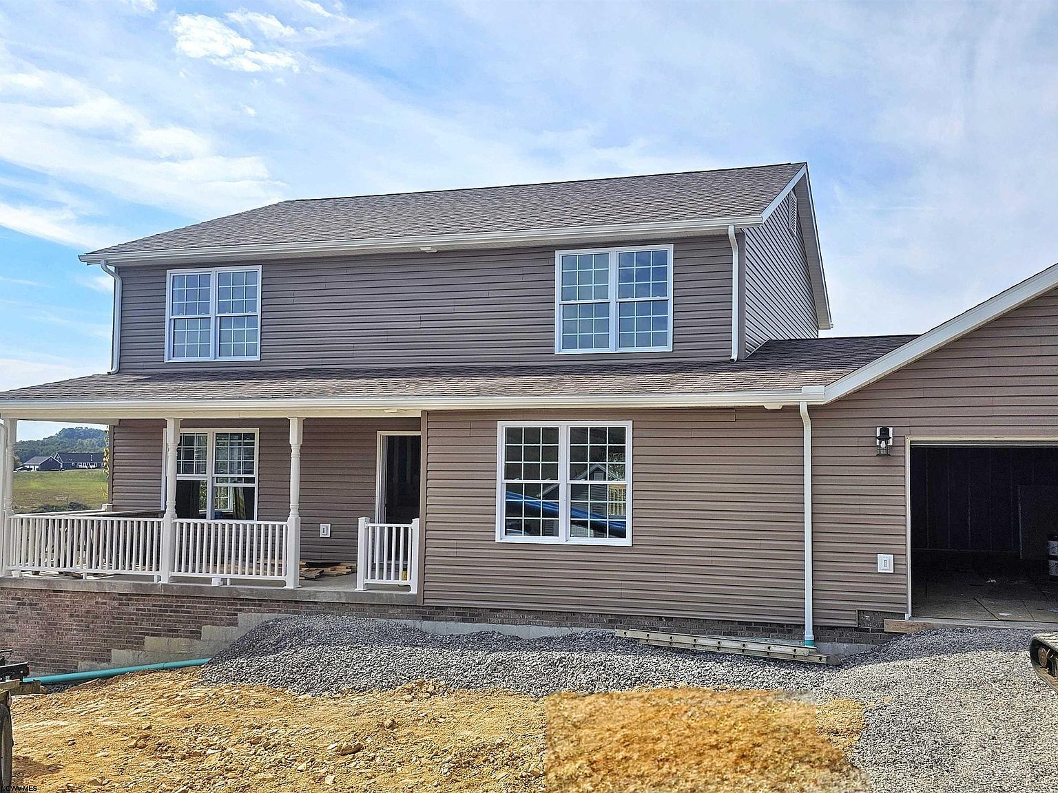 845 Auburn Ln Flemington, WV 26347 - Thumbnail 2