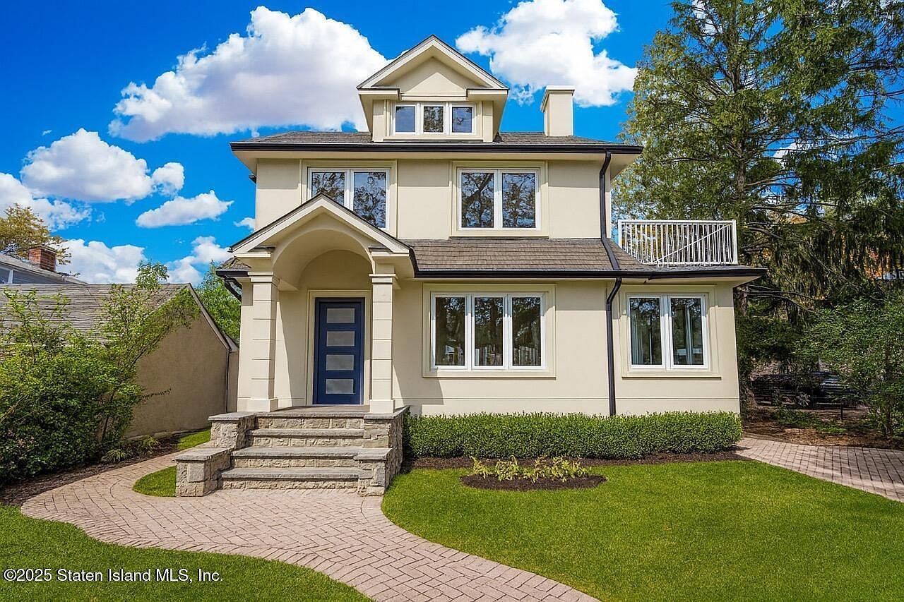 55 Wadsworth Rd Staten Island, NY 10305 - Thumbnail 2