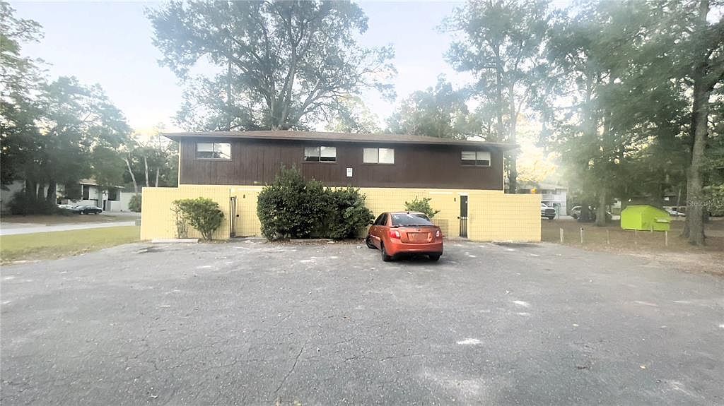 707 SW 68th Ter #A-D Gainesville, FL 32607 - Thumbnail 2